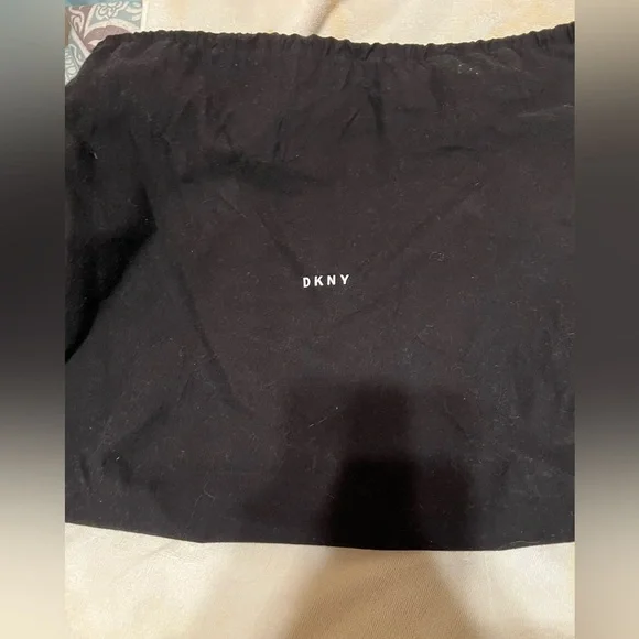 DKNY tote bag - Picture 11 of 11